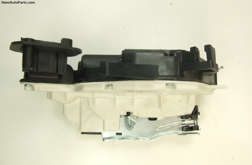 5K1837016E $39 VW Right Door Lock Actuator Beetle Golf Jetta Passat